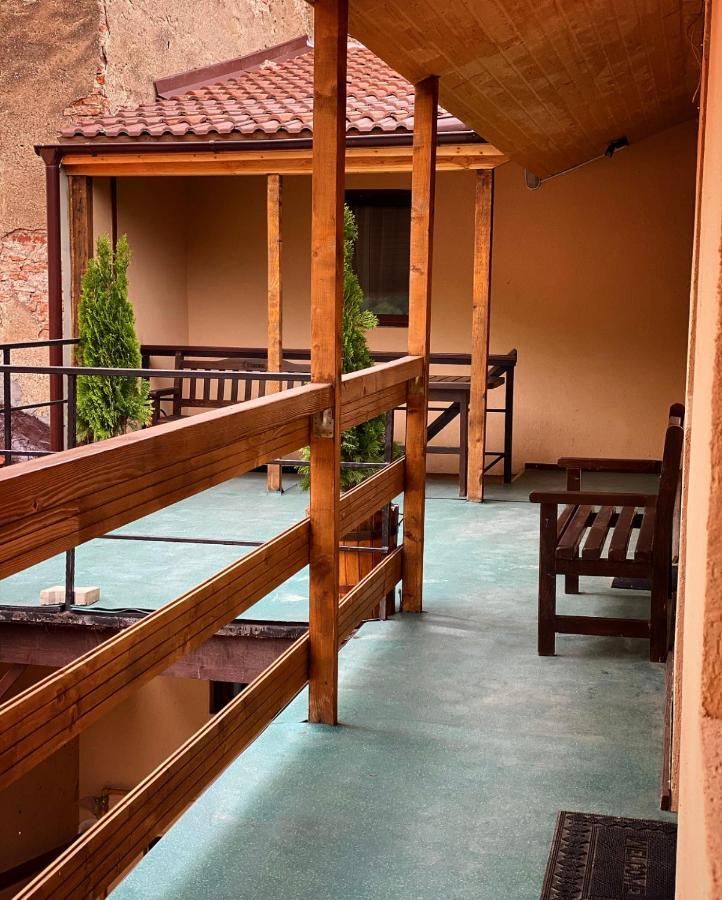 Ullysses Guest House 브라쇼브 외부 사진